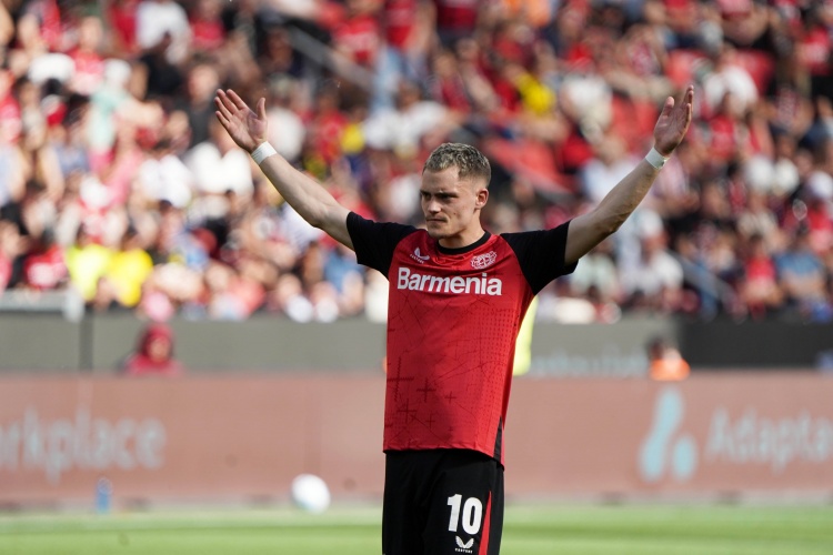 华体会体育服务-英超占5席！当前夏窗收入榜前十：药厂近2亿居首，蓝军上亿升第5